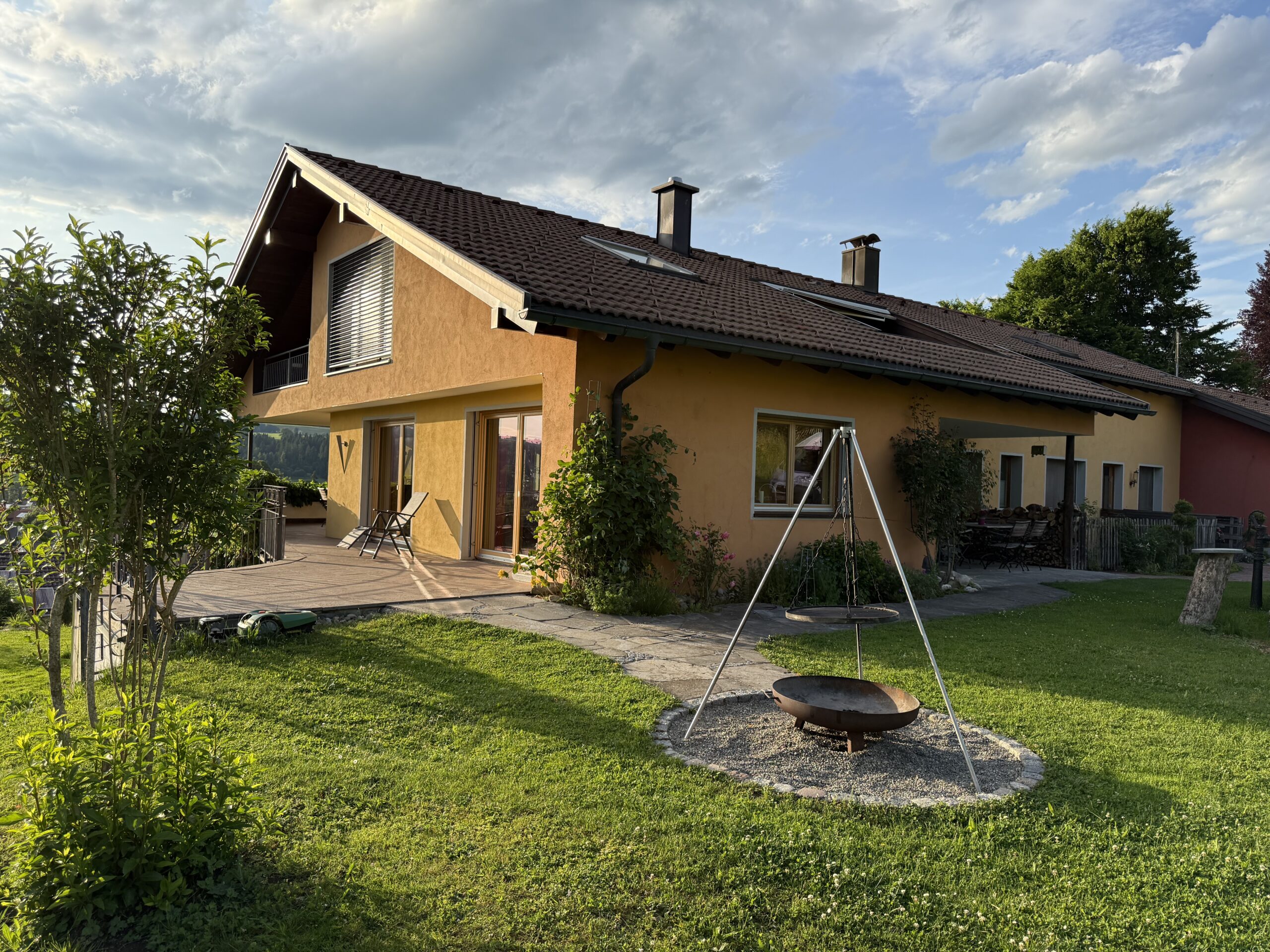 Barrierefreies Ferienhaus TraumZeit Alpe Feuerstelle