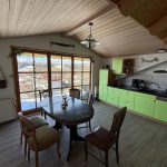 Barrierefreie Ferienwohnung Weitsicht Küche und Esszimmer